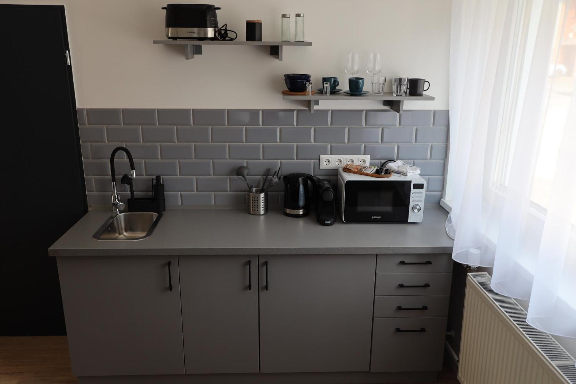Natali Apartmanhaz Eger Luaran gambar